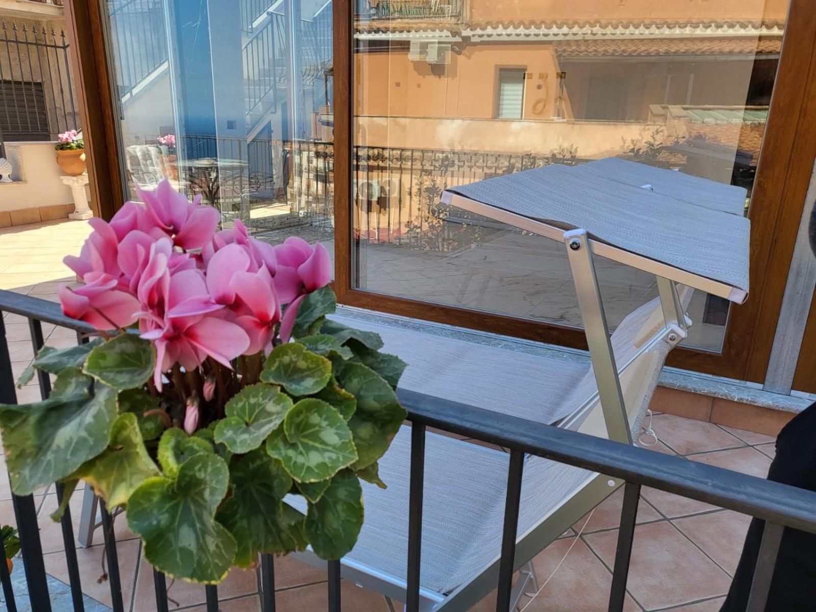 Apartment Marifra Garden Taormina Exterior photo